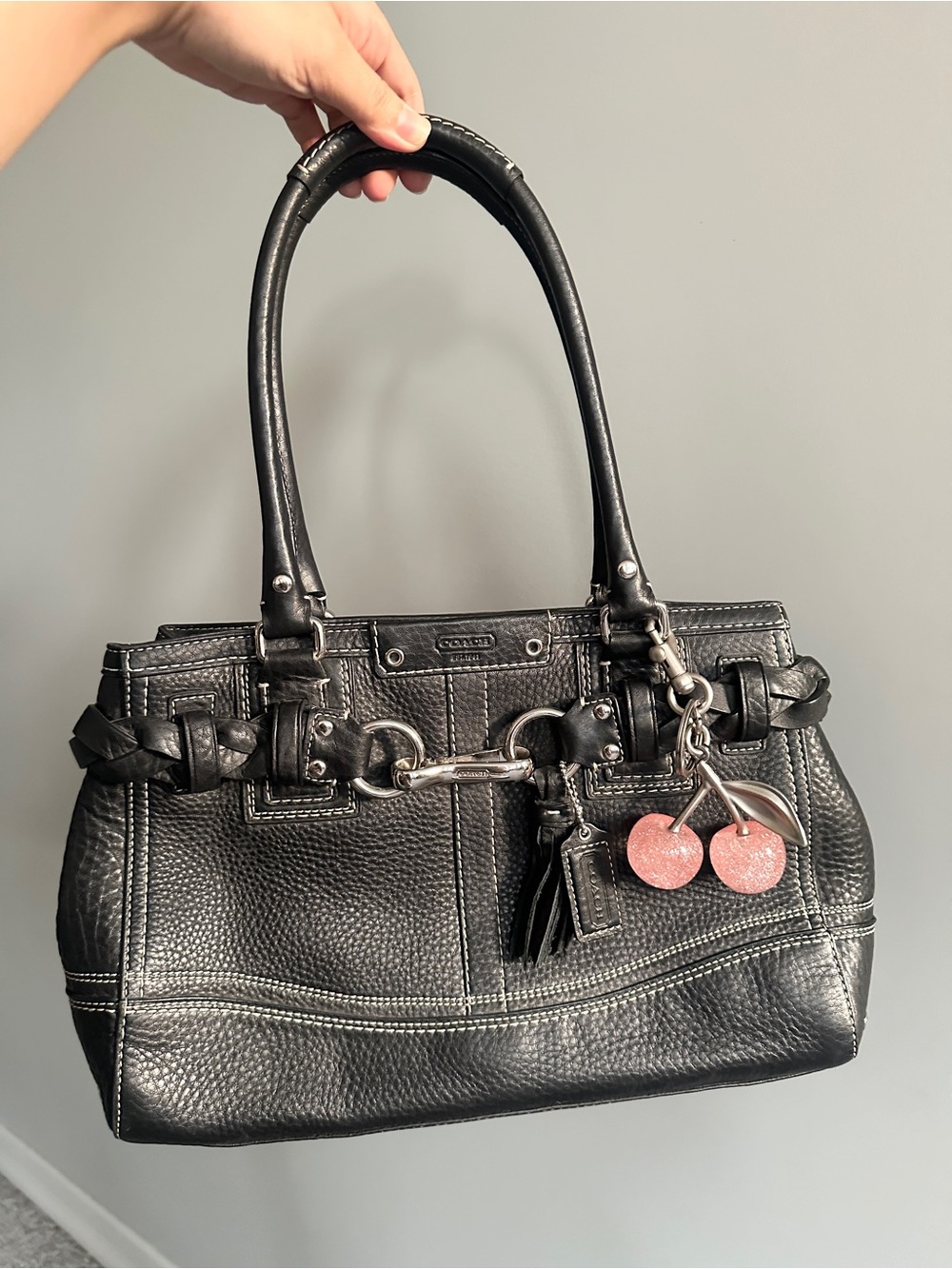 Vintage coach leather shoulder bag